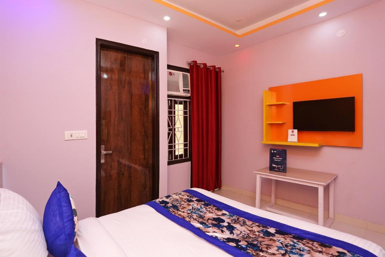 فندق Oyo Rose Residency Near Dwarka Sector 9 Metro Station نيودلهي المظهر الخارجي الصورة